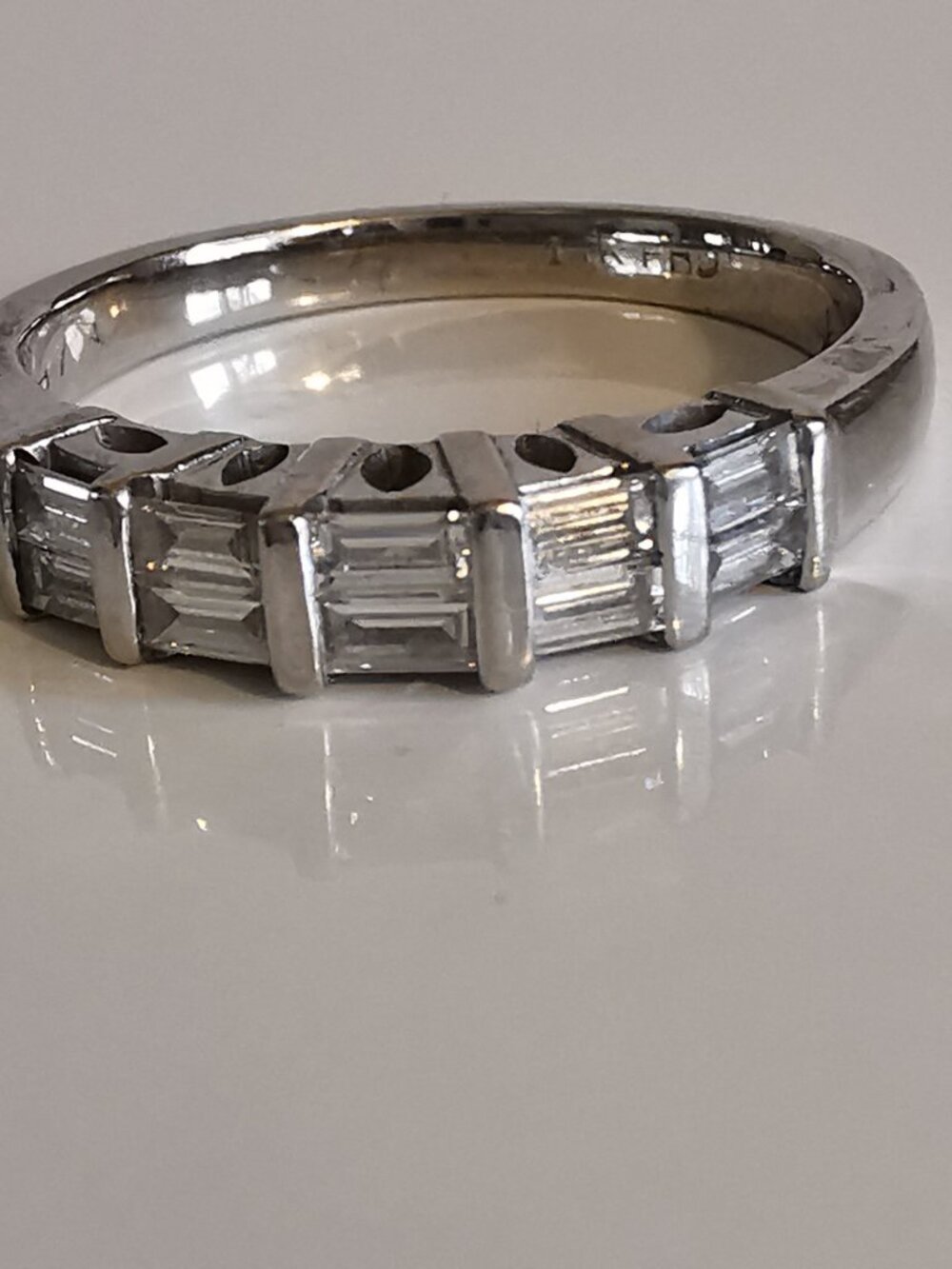 Stunning Diamond Bagette Ring 14 Kt White Gold  7.5